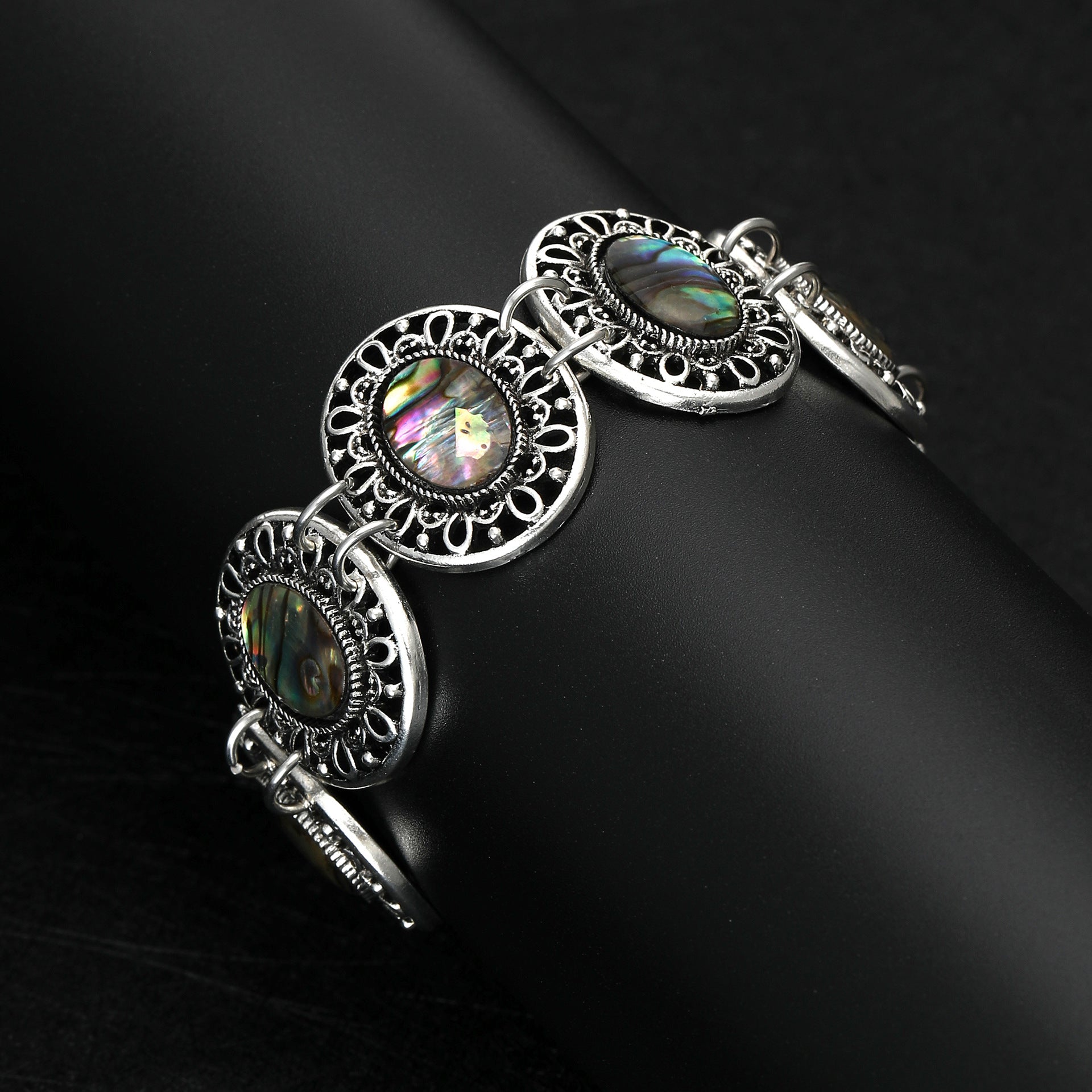 Luxurious palace-style personality alloy vintage abalone shell bracelet fashionable accessory