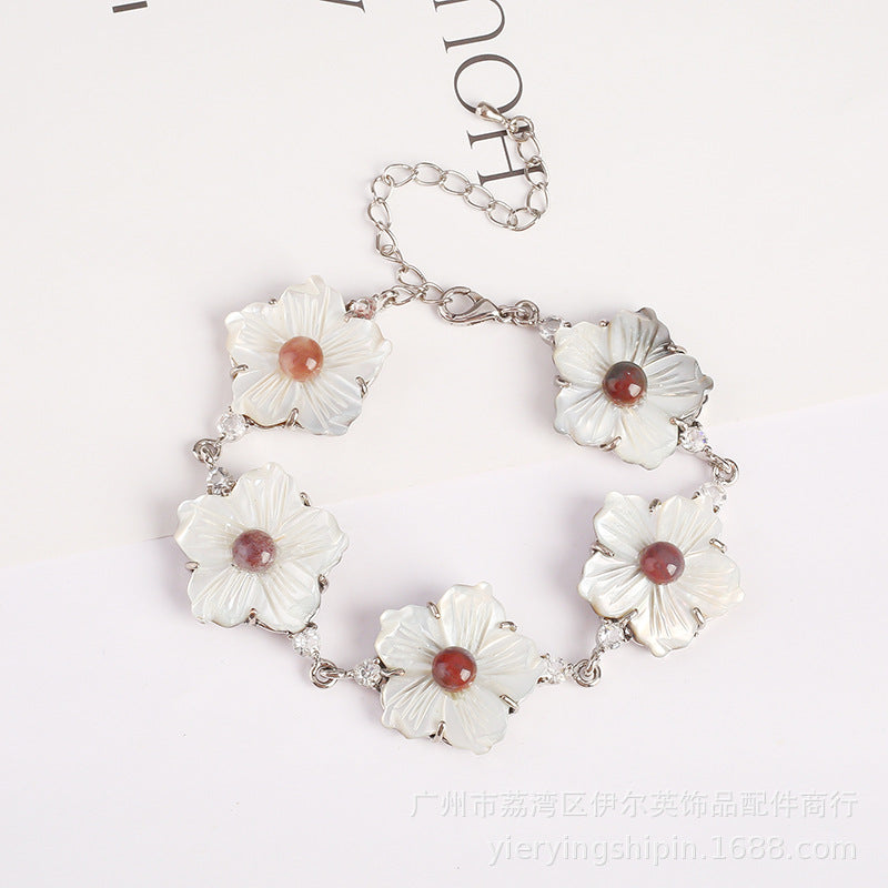 Natural White Cowrie Shell Bracelet for Women, Lightweight Luxury, Simple and Versatile, Adjustable Accessory